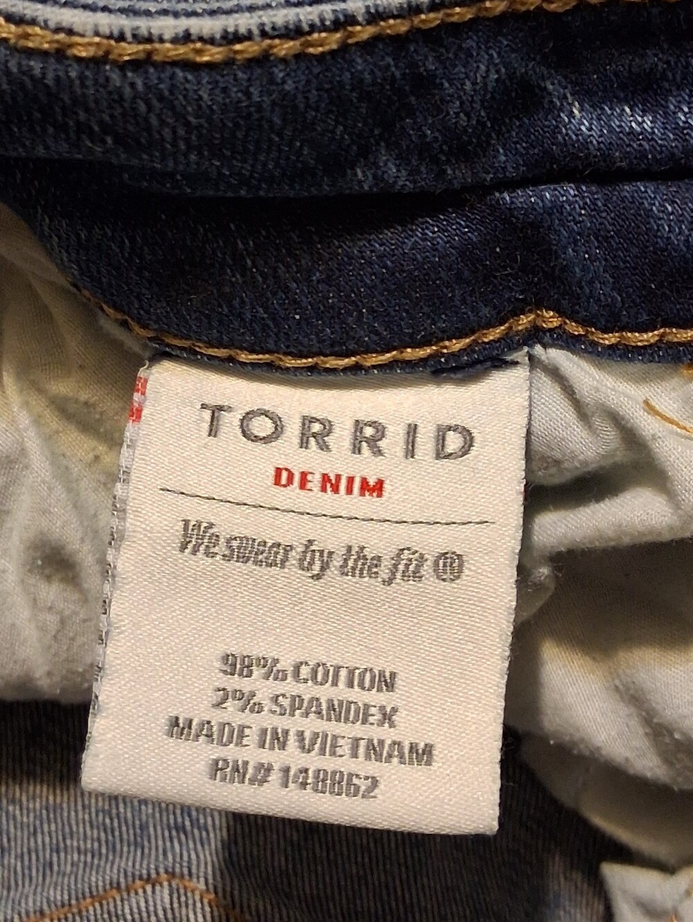 torrid Denim Two Piece Set- Light and Medium Wash Blue Boyfriend Short Summer - Picture 5 of 12